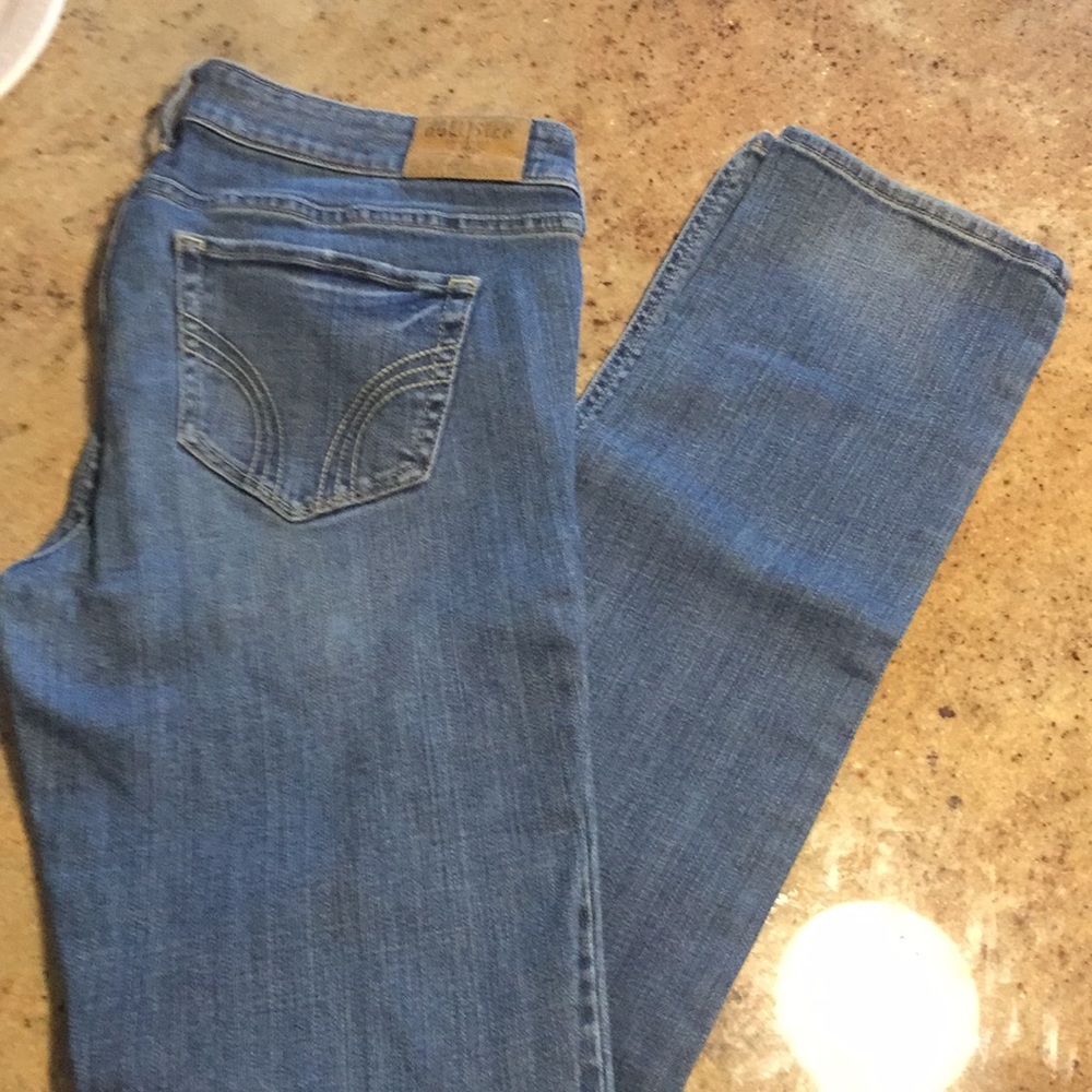 Juniors distressed Hollister jeans size 9